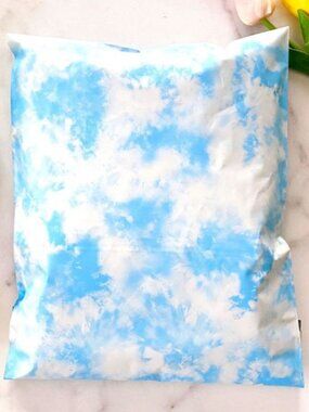 25 - 10x13 Cloud Tie Dye Poly Mailers
